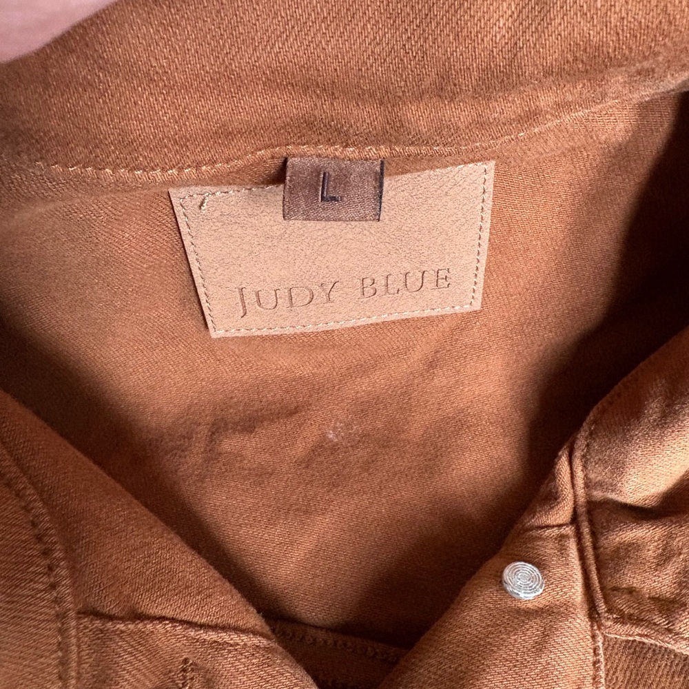 JUDY BLUE CAMEL GARMENT DYED GRINDING CROPPED DENIM JACKET LARGE - Picture 10 of 16